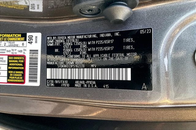 2023 Toyota Sienna LE