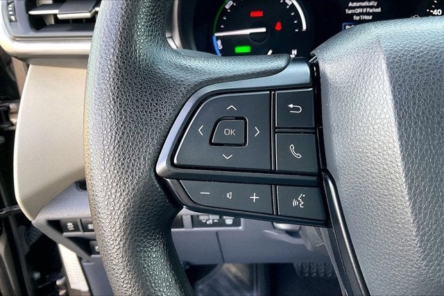 2023 Toyota Sienna LE
