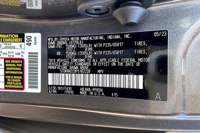 2023 Toyota Sienna LE