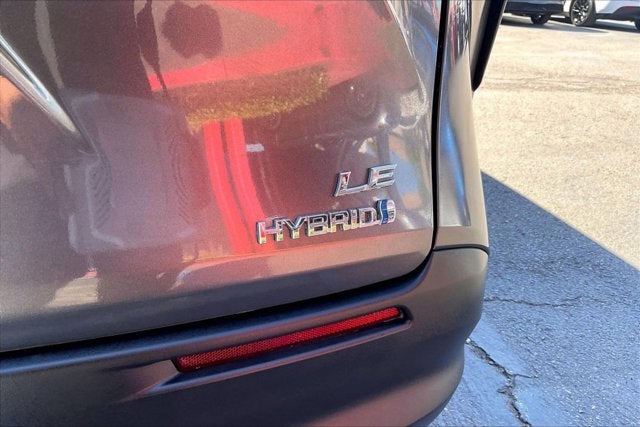 2023 Toyota Sienna LE