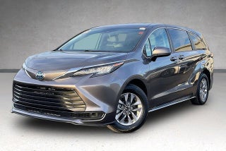 2023 Toyota Sienna LE