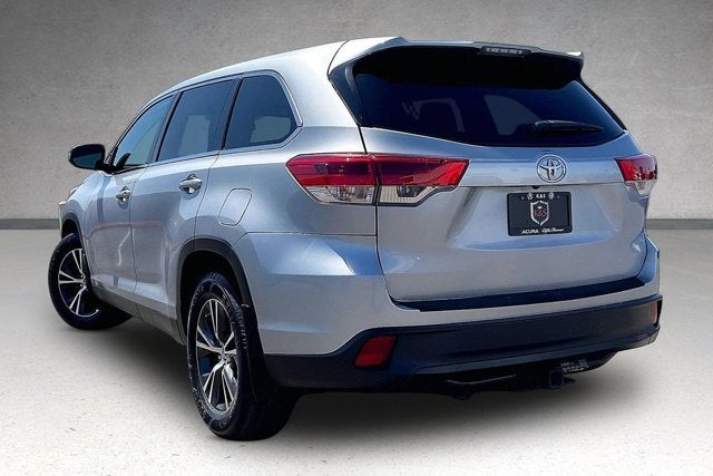 2019 Toyota Highlander LE