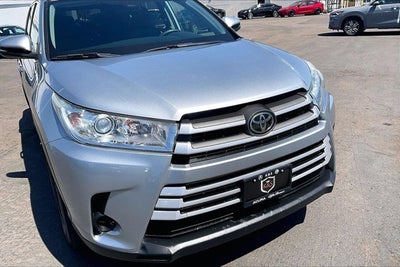 2019 Toyota Highlander LE