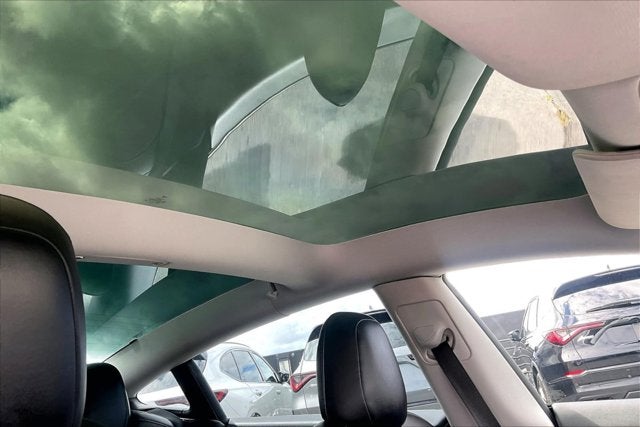 2021 Tesla Model 3 Standard Range Plus Rear-Wheel Drive