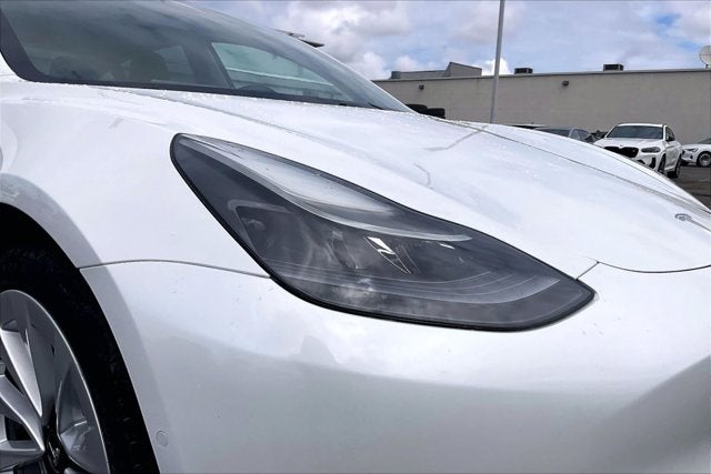 2021 Tesla Model 3 Standard Range Plus Rear-Wheel Drive