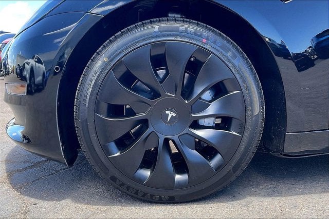 2022 Tesla Model 3 Long Range Dual Motor All-Wheel Drive