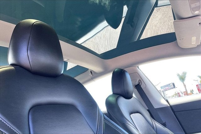 2022 Tesla Model 3 Long Range Dual Motor All-Wheel Drive