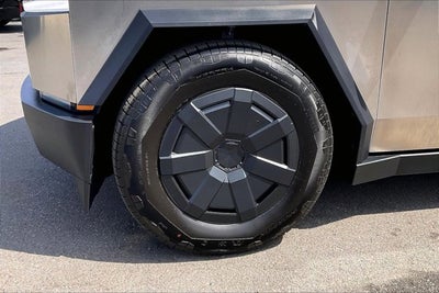 2025 Tesla Cybertruck All-Wheel Drive
