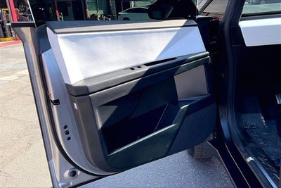 2024 Tesla Cybertruck Cyberbeast