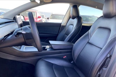 2022 Tesla Model Y Long Range Dual Motor All-Wheel Drive