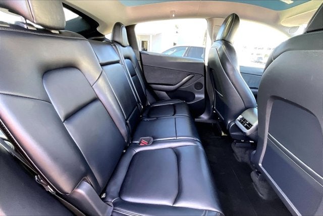 2022 Tesla Model Y Long Range Dual Motor All-Wheel Drive