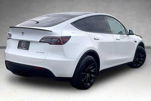 2023 Tesla Model Y Long Range Dual Motor All-Wheel Drive