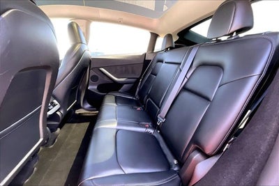 2022 Tesla Model Y Long Range Dual Motor All-Wheel Drive