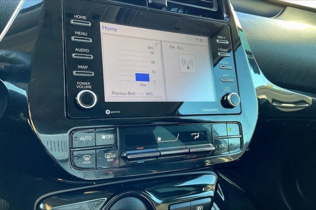 2021 Toyota Prius LE