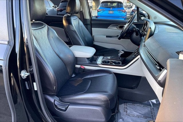 2024 Kia Carnival MPV LX Seat Package