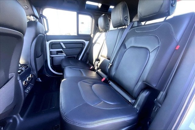 2024 Land Rover Defender 110 P400 X-Dynamic SE