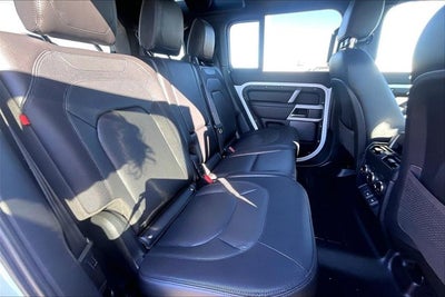 2024 Land Rover Defender 110 P400 X-Dynamic SE