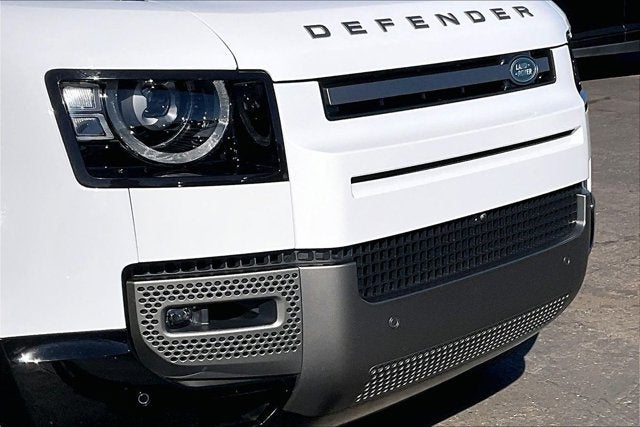 2024 Land Rover Defender 110 P400 X-Dynamic SE