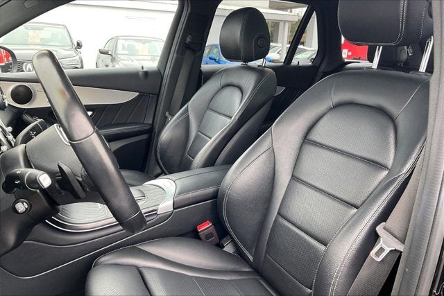 2022 Mercedes-Benz GLC 300 SUV