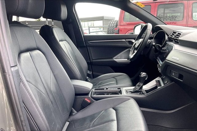 2022 Audi Q3 Premium Plus 45 TFSI S line quattro Tiptronic