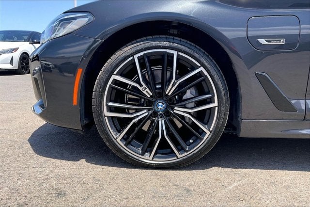 2023 BMW 530e 530e