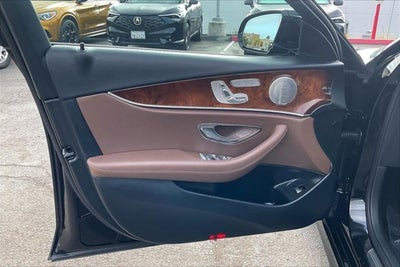 2017 Mercedes-Benz E 300 RWD Sedan
