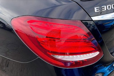 2017 Mercedes-Benz E 300 RWD Sedan