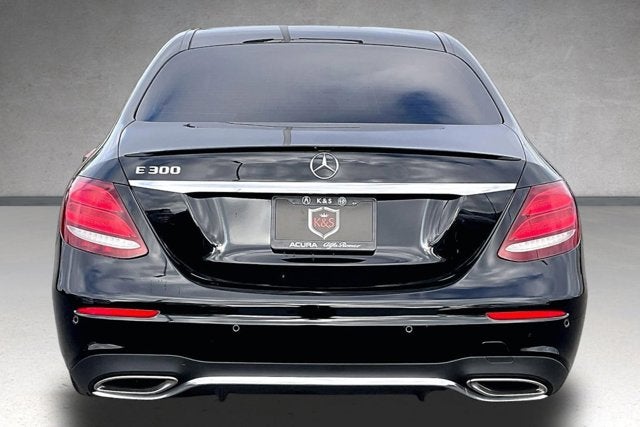 2017 Mercedes-Benz E 300 RWD Sedan