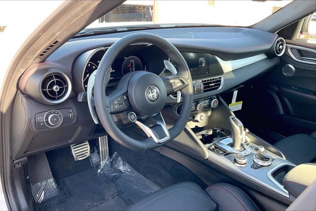 2025 Alfa Romeo Giulia GIULIA TRIBUTO ITALIANO RWD