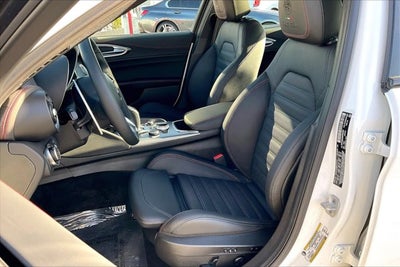 2025 Alfa Romeo Giulia GIULIA TRIBUTO ITALIANO RWD