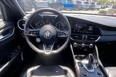 2022 Alfa Romeo Giulia Ti RWD