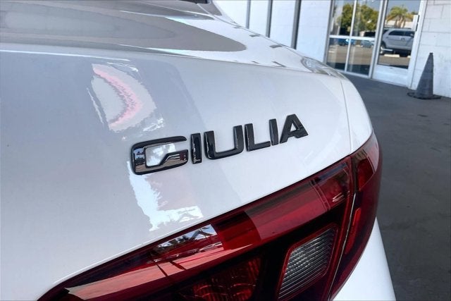 2021 Alfa Romeo Giulia Ti RWD