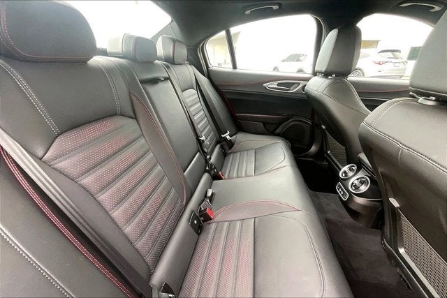 2025 Alfa Romeo Giulia Tributo Italiano AWD