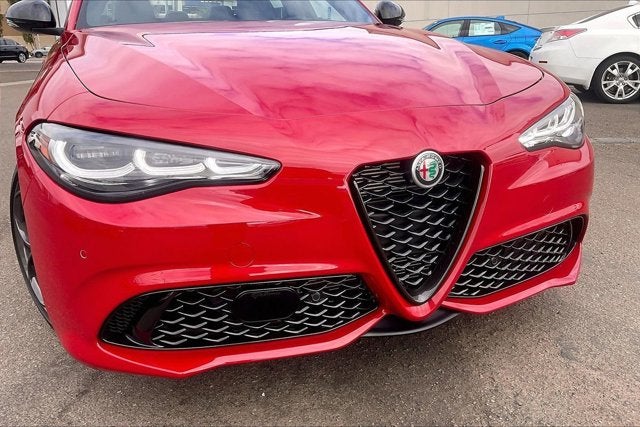 2025 Alfa Romeo Giulia Tributo Italiano AWD