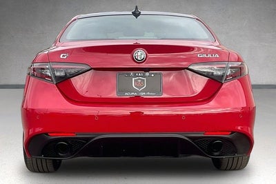 2025 Alfa Romeo Giulia Tributo Italiano AWD