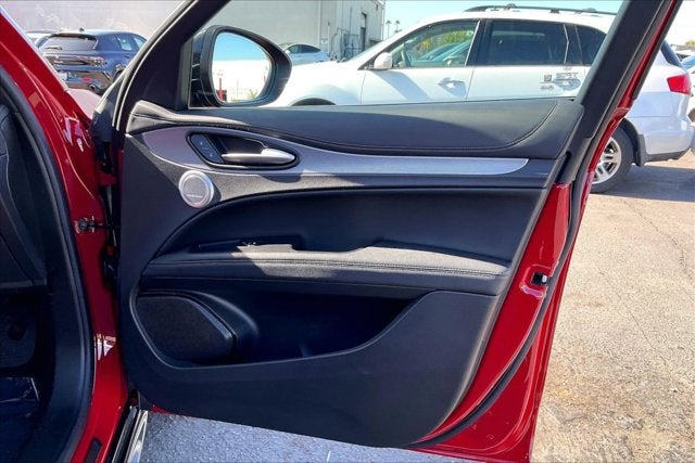 2025 Alfa Romeo Stelvio Sprint AWD