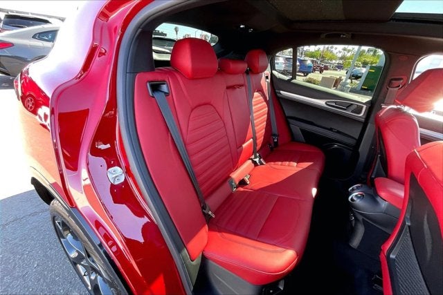 2025 Alfa Romeo Stelvio Sprint AWD