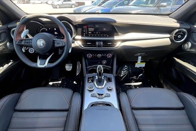 2025 Alfa Romeo Stelvio STELVIO INTENSA AWD