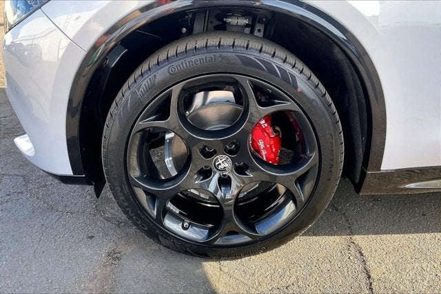 2025 Alfa Romeo Stelvio Veloce