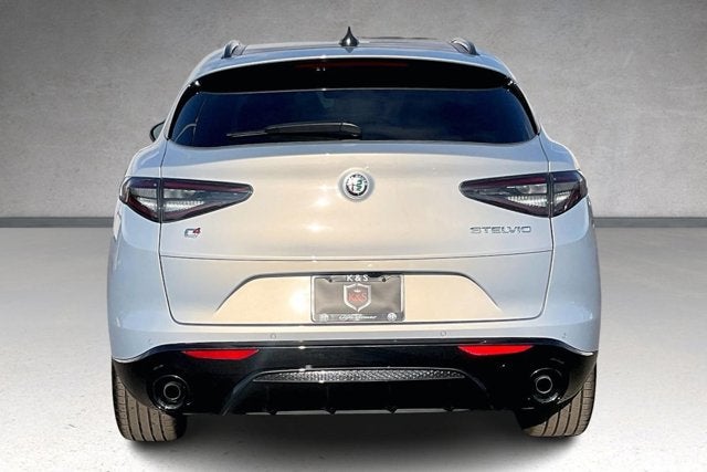 2025 Alfa Romeo Stelvio Veloce