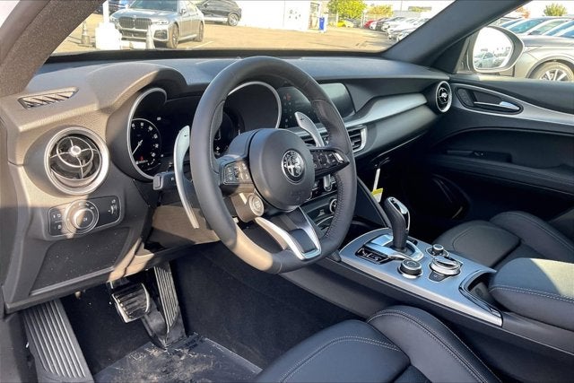 2025 Alfa Romeo Stelvio Veloce