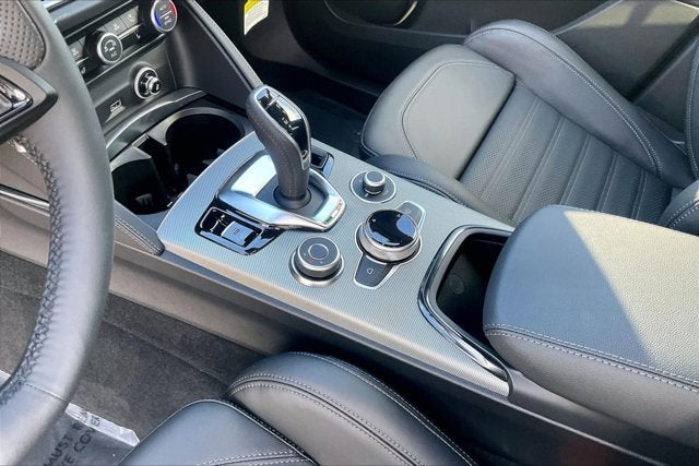 2025 Alfa Romeo Stelvio Veloce