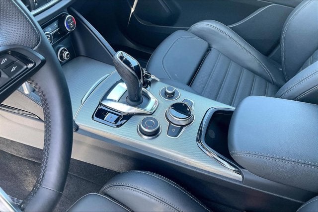 2025 Alfa Romeo Stelvio Sprint AWD