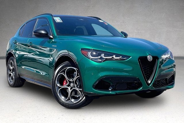 2025 Alfa Romeo Stelvio Sprint AWD