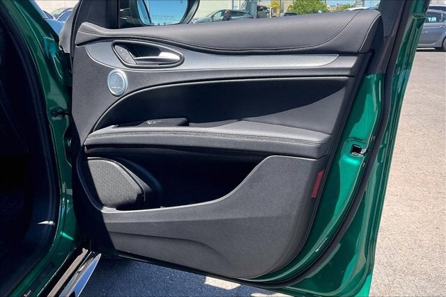 2025 Alfa Romeo Stelvio Sprint AWD