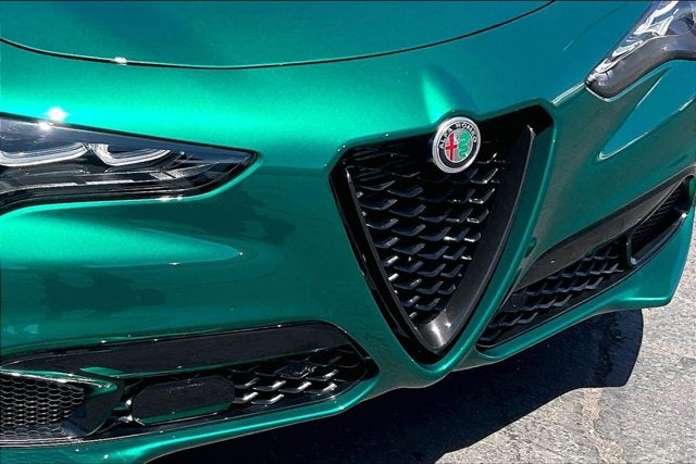 2025 Alfa Romeo Stelvio Sprint AWD