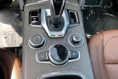 2022 Alfa Romeo Stelvio Ti AWD