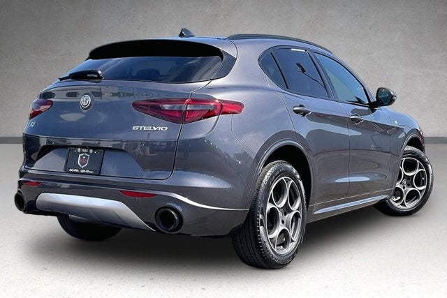 2022 Alfa Romeo Stelvio Ti AWD