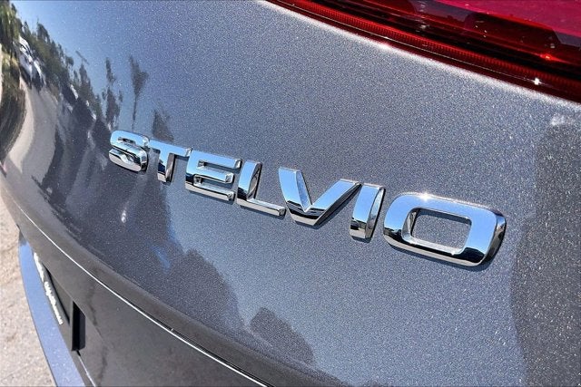 2022 Alfa Romeo Stelvio Ti AWD