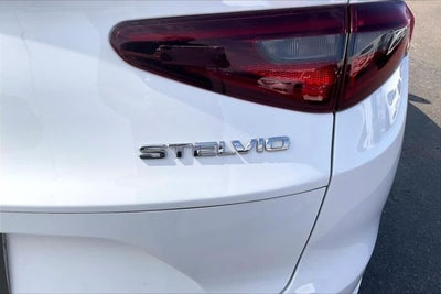 2023 Alfa Romeo Stelvio Veloce AWD